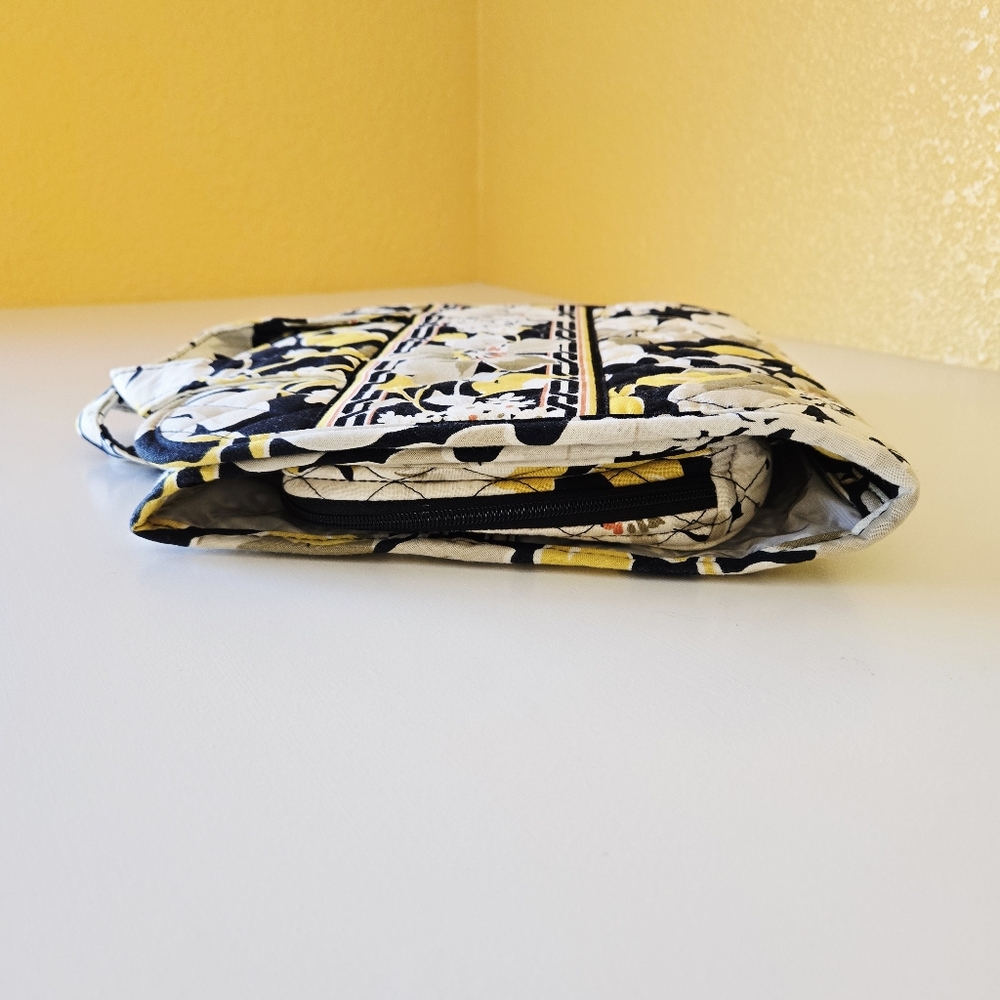 Vera Bradley English Meadow Yellow Hanging Organizer Travel Cosmetic Case Bag - Picture 11 of 11